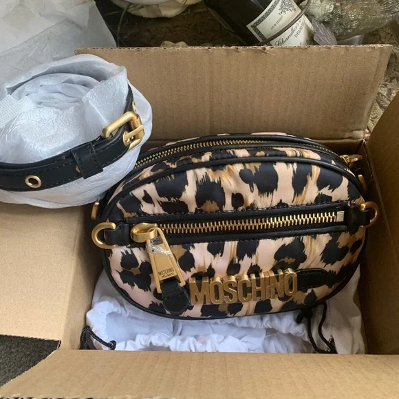 Authentic MOSCHINO Learher/canvas zip top cheetah print Crossbody - Picture 2 of 15